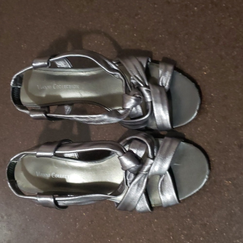 Vianni Collection Silver Leather Heels.  Size 40